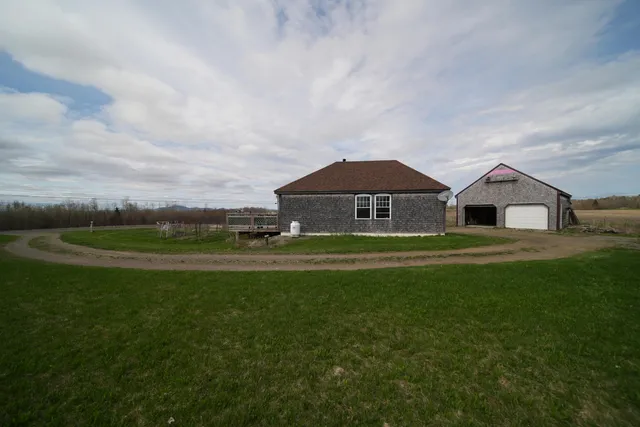 $181,000 | 899 Golden Ridge Road, Sherman, ME 04776