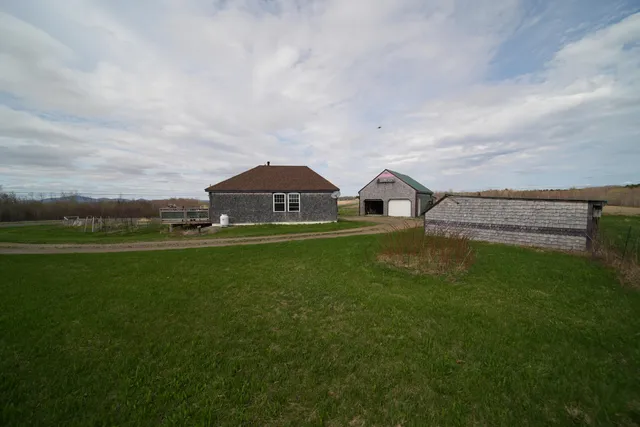 $181,000 | 899 Golden Ridge Road, Sherman, ME 04776