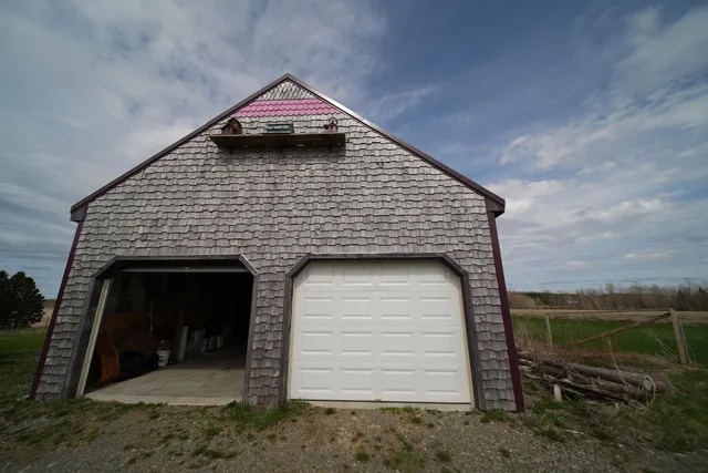 $181,000 | 899 Golden Ridge Road, Sherman, ME 04776