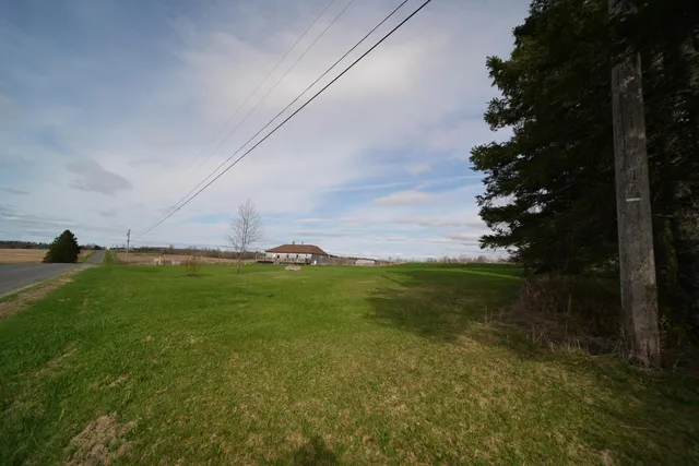 $181,000 | 899 Golden Ridge Road, Sherman, ME 04776