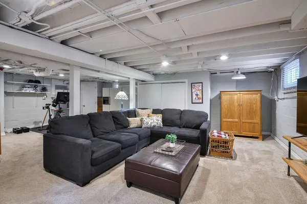 $749,999 | 702 East Illinois Street, Wheaton, IL 60187