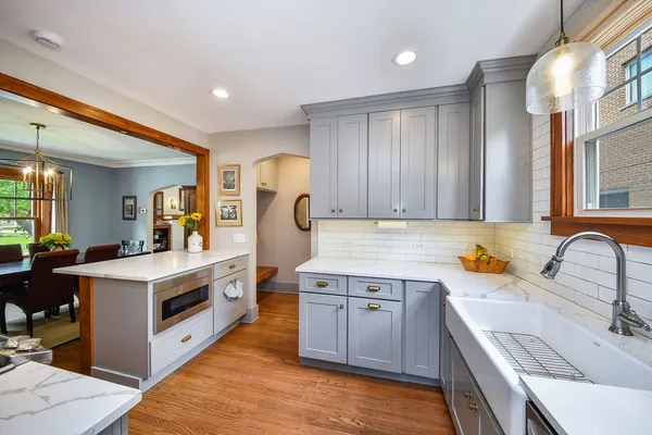 $749,999 | 702 East Illinois Street, Wheaton, IL 60187