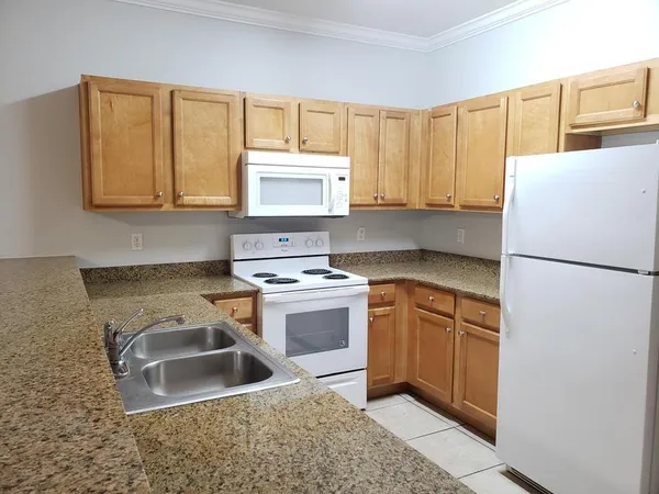 $2,000 | 121 Tooke Street, Fort Walton Beach, FL 32547