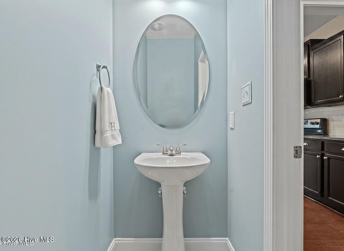 723 North Chapin Road Aberdeen, NC 28315 - Photo 13 of 32 15