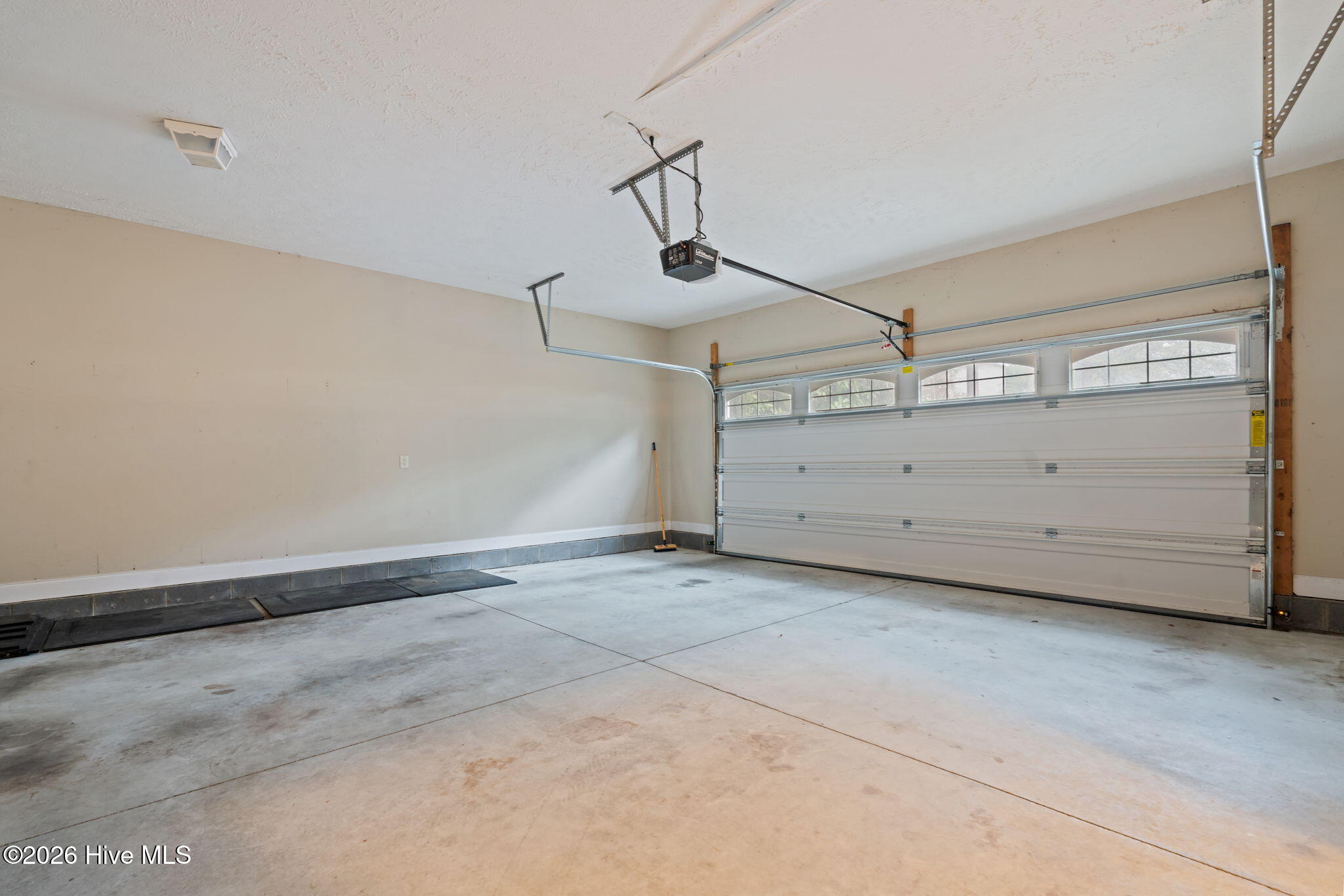 723 North Chapin Road Aberdeen, NC 28315 - Photo 27 of 32 36-web-or-mls-DSC00493