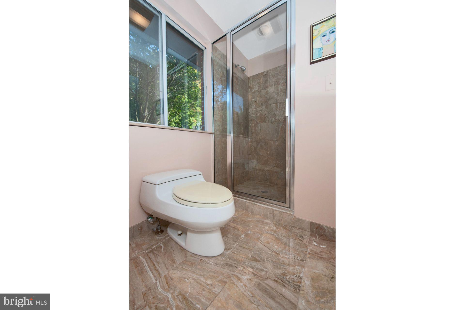 3314 Midfield Road Baltimore, MD 21208 - Photo 16 of 30 Bath (Master)