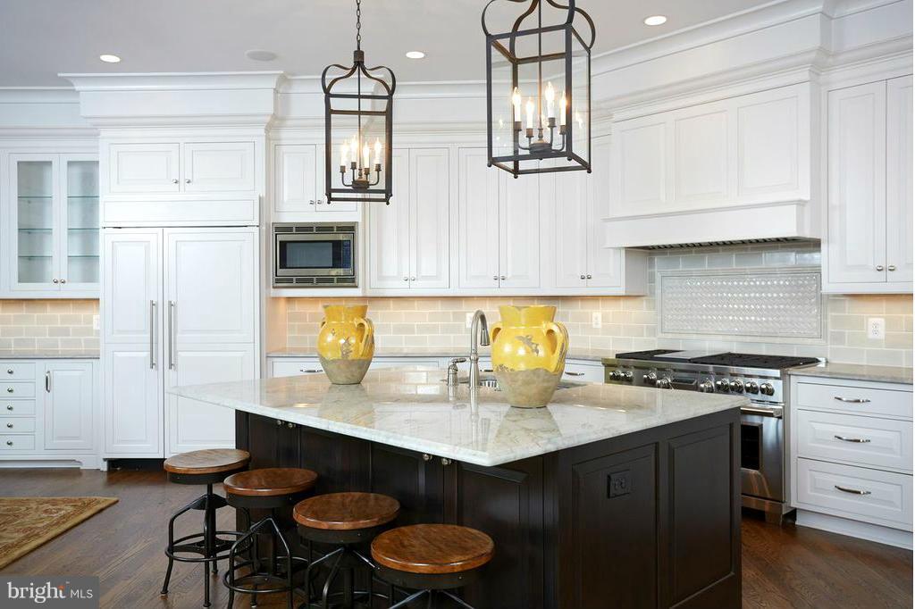 6611 Maugh Road McLean, VA 22101 - Photo 7 of 14 Kitchen