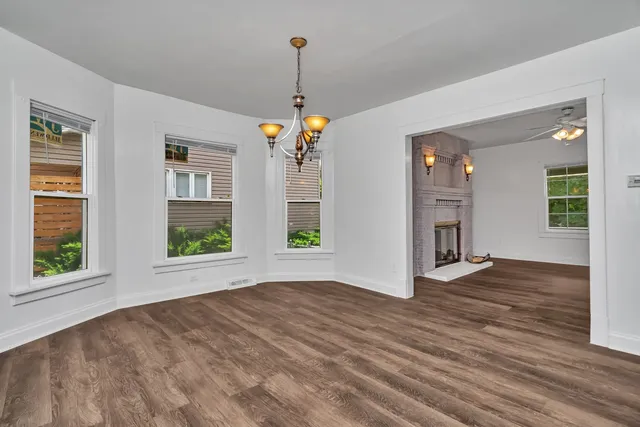 $279,990 | 1057 West Park Front Street, Joliet, IL 60436