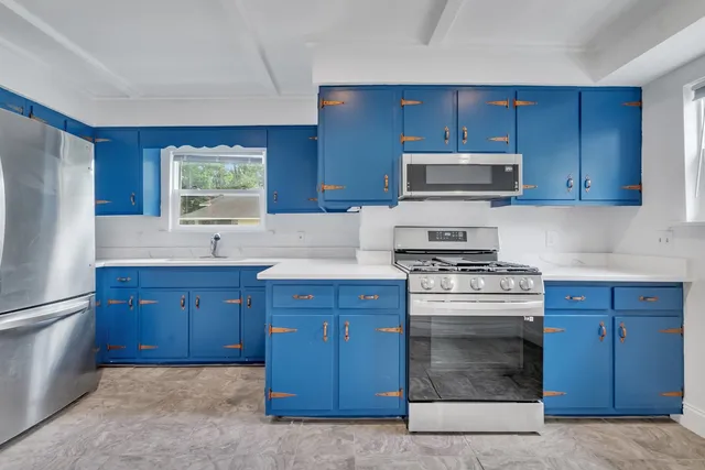 $279,990 | 1057 West Park Front Street, Joliet, IL 60436