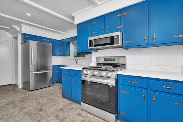 $279,990 | 1057 West Park Front Street, Joliet, IL 60436