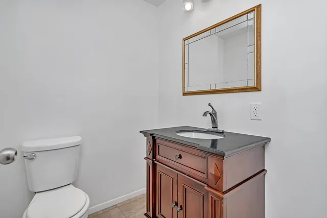 $279,990 | 1057 West Park Front Street, Joliet, IL 60436