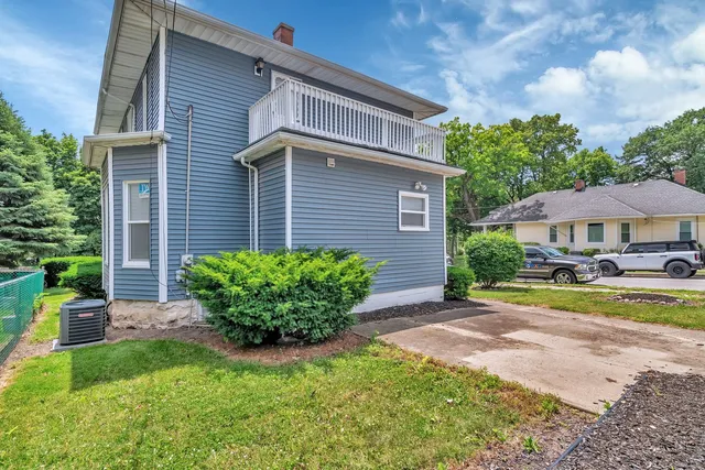 $279,990 | 1057 West Park Front Street, Joliet, IL 60436
