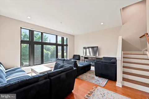 $1,040,000 | 4561 Riverside Way, Philadelphia, PA 19127
