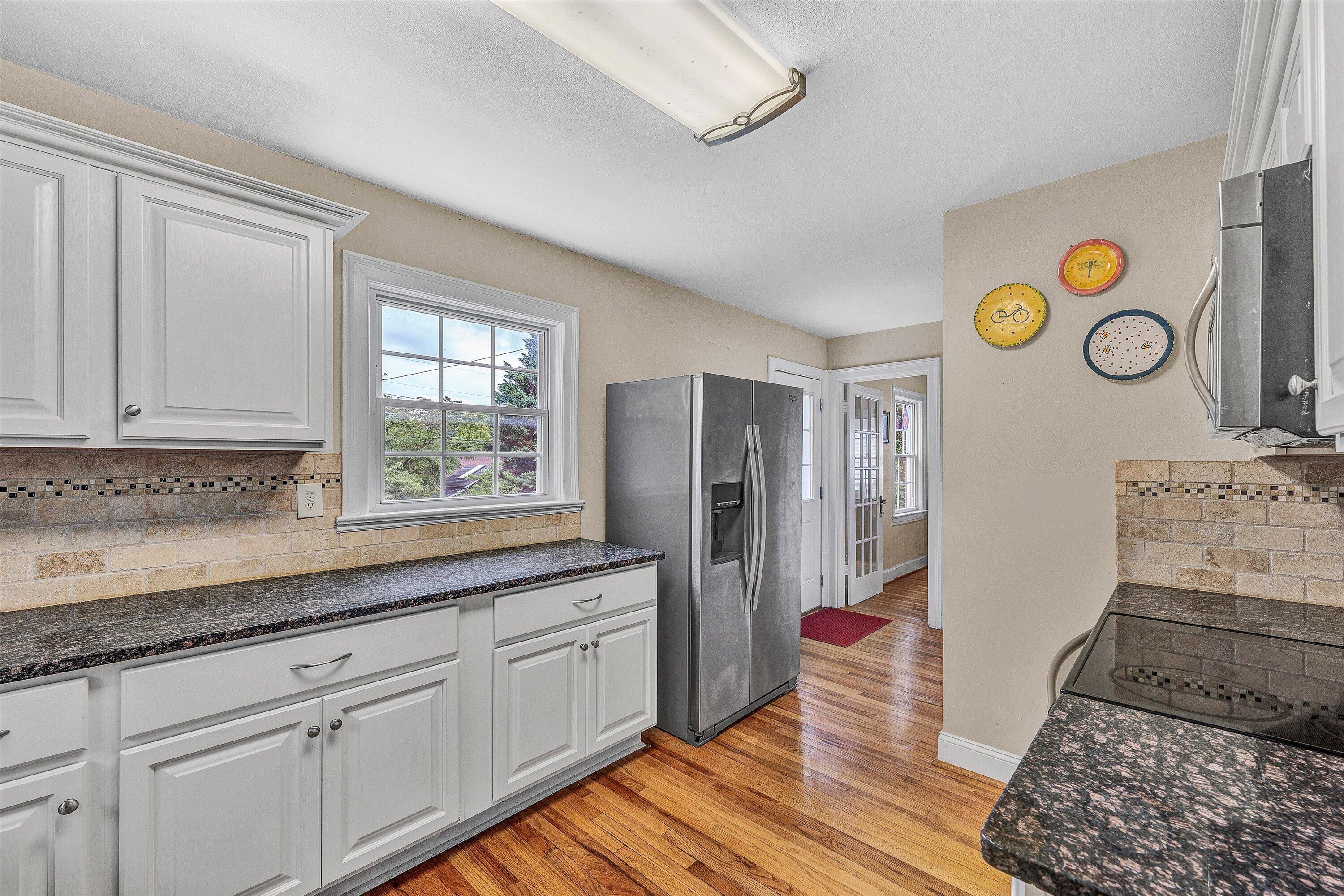 2317 Idavere Road Southwest Roanoke, VA 24015 - Photo 10 of 36 10-DSC09367-52