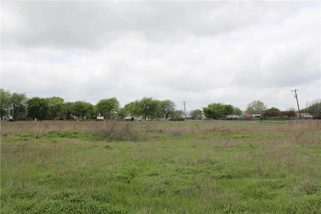 1725 Spring Valley Road Hewitt, TX 76643 - Photo 4 of 9