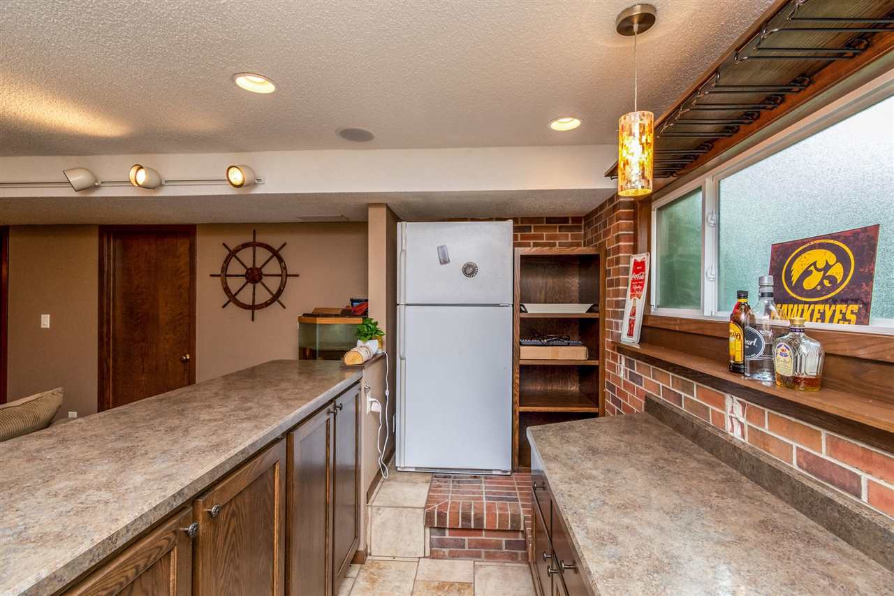 396 Red Fox Road Southeast Cedar Rapids, IA 52403 - Photo 20 of 27 Gallery Image 20