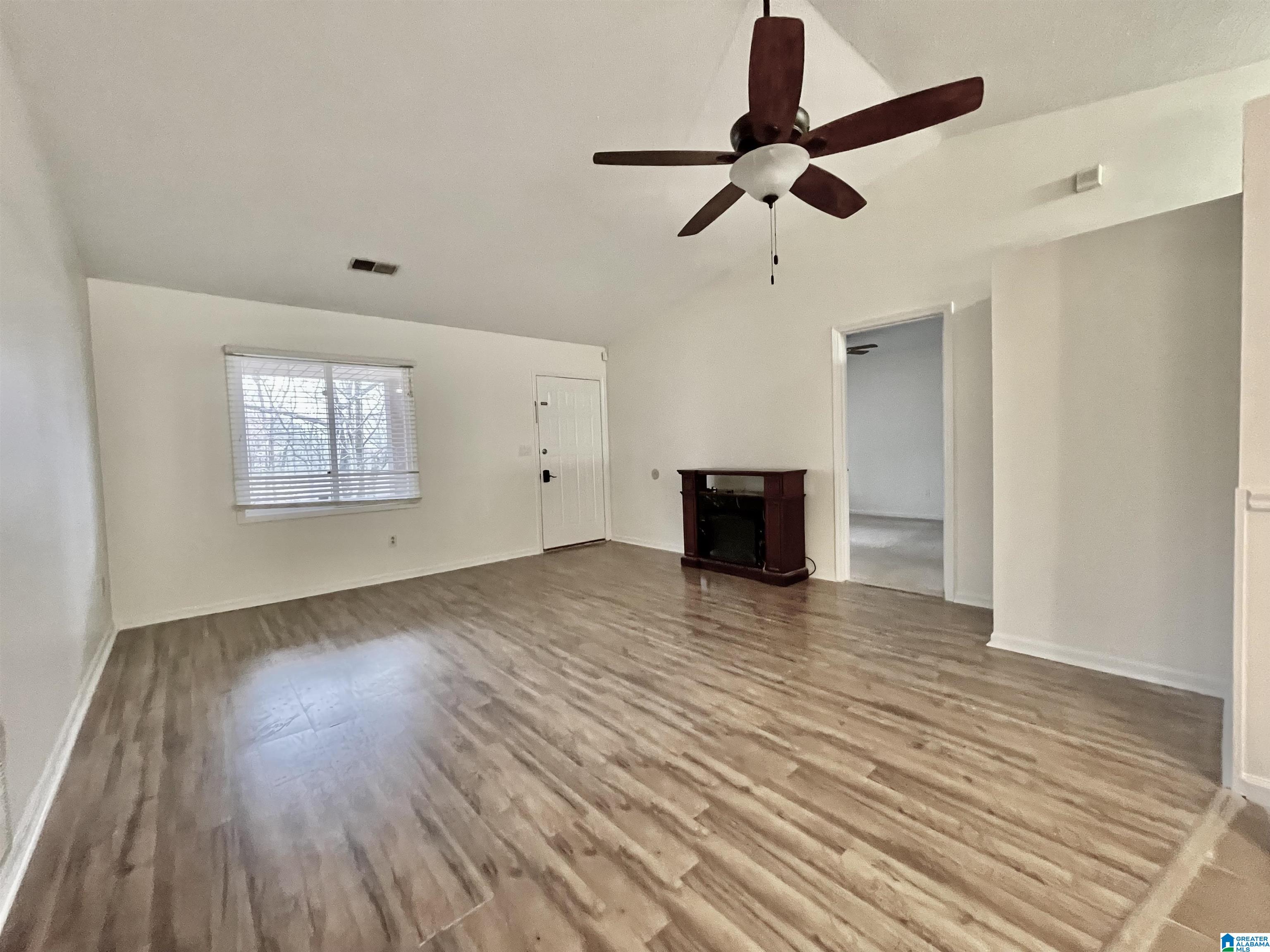 6314 Spring Hollow Road Gardendale, AL 35071 - Photo 4 of 21