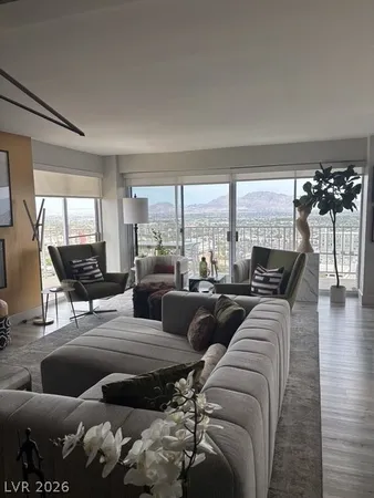 $2,800 | 3111 Bel Air Drive, Unit 21B, Las Vegas, NV 89109