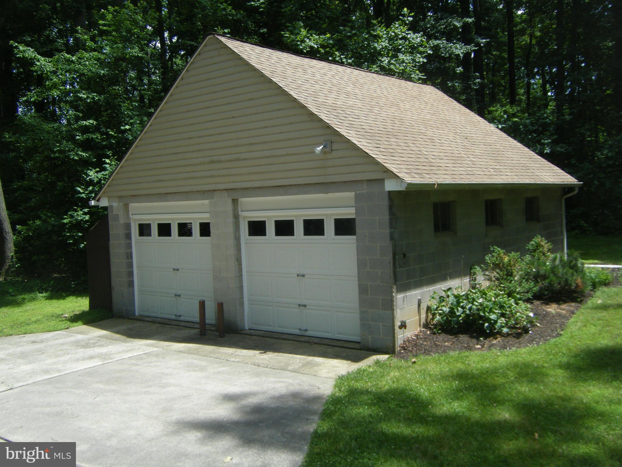 2245 Dr Stitely Road New Windsor, MD 21776 - Photo 18 of 19 Exterior (Rear)