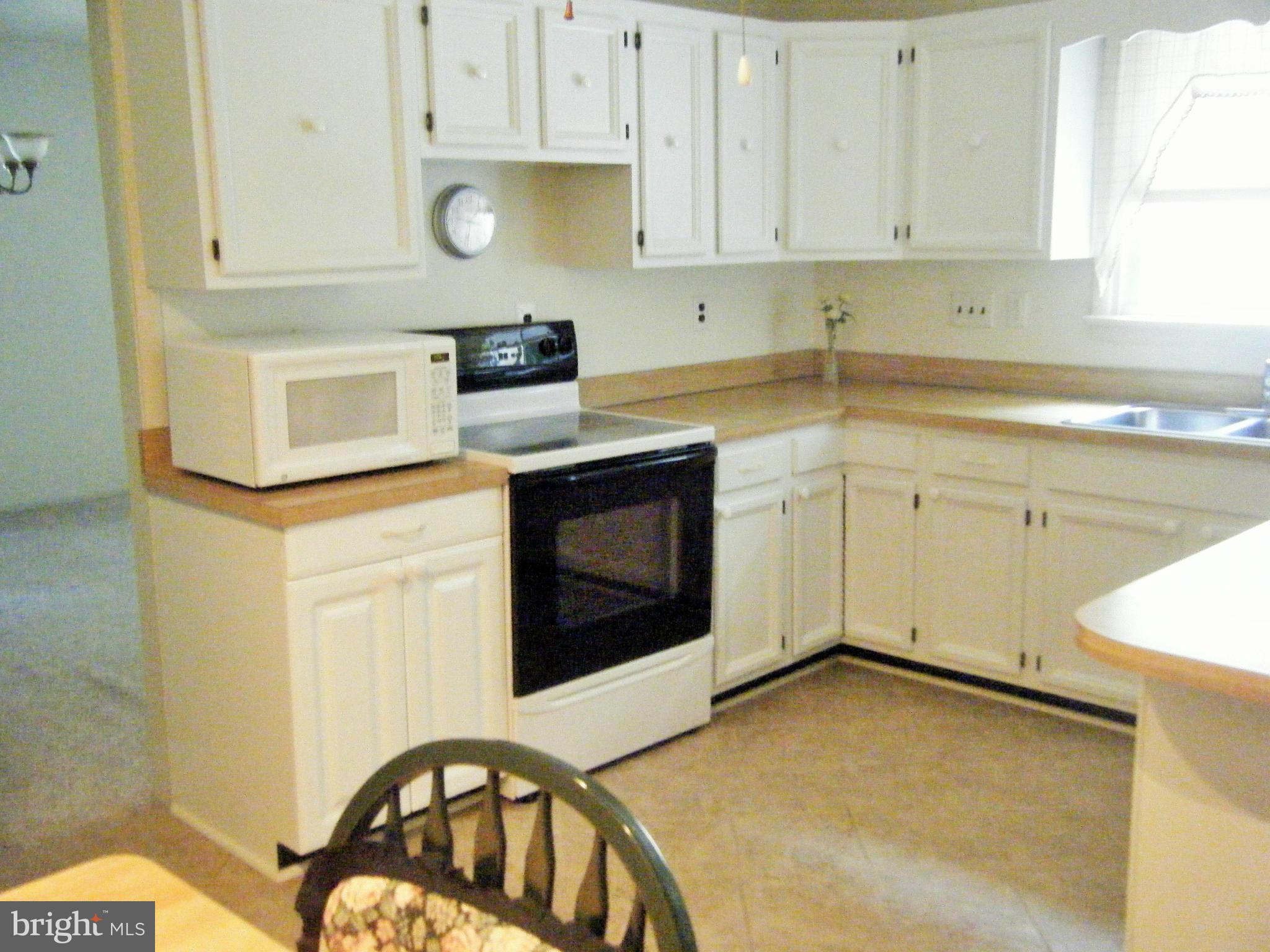 2245 Dr Stitely Road New Windsor, MD 21776 - Photo 8 of 19 Kitchen