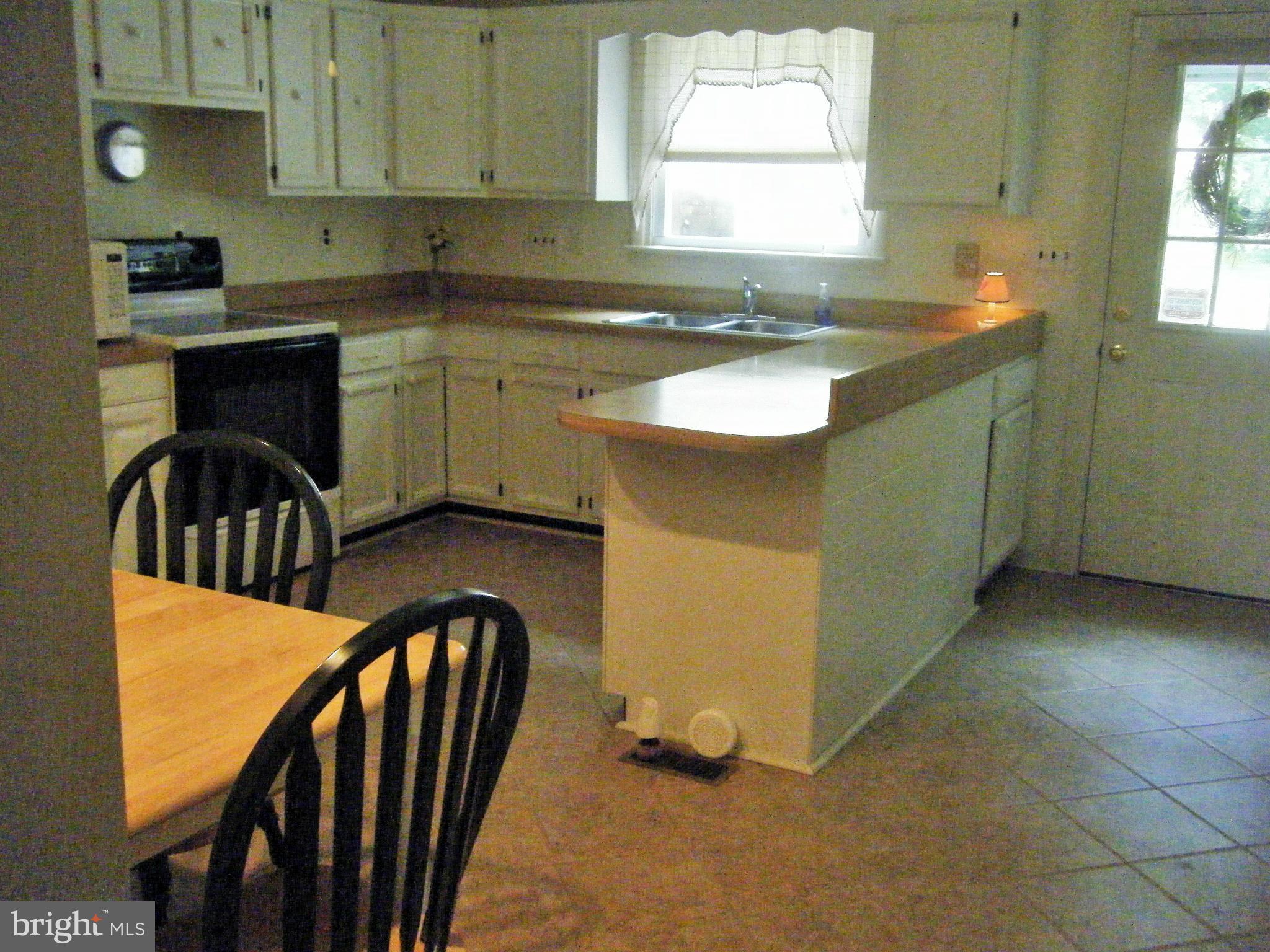 2245 Dr Stitely Road New Windsor, MD 21776 - Photo 9 of 19 Kitchen