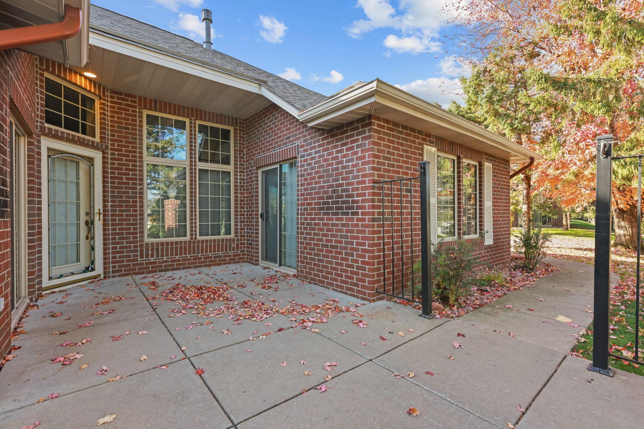 1603 Hunter Hill Road Hudson, WI 54016 - Photo 8 of 30