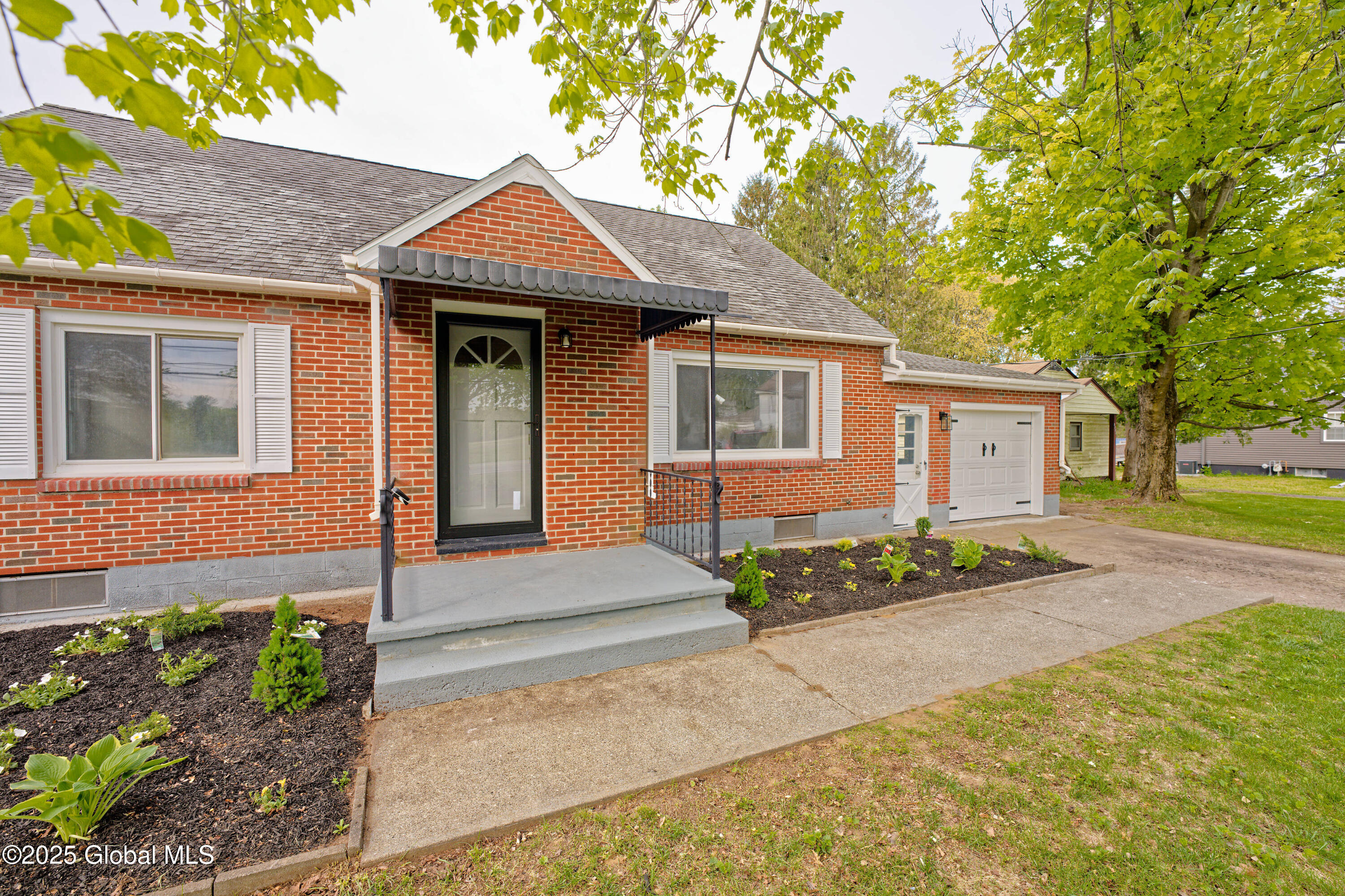 2775 Curry Road Guilderland, NY 12303 - Photo 1 of 46 0 Front 4