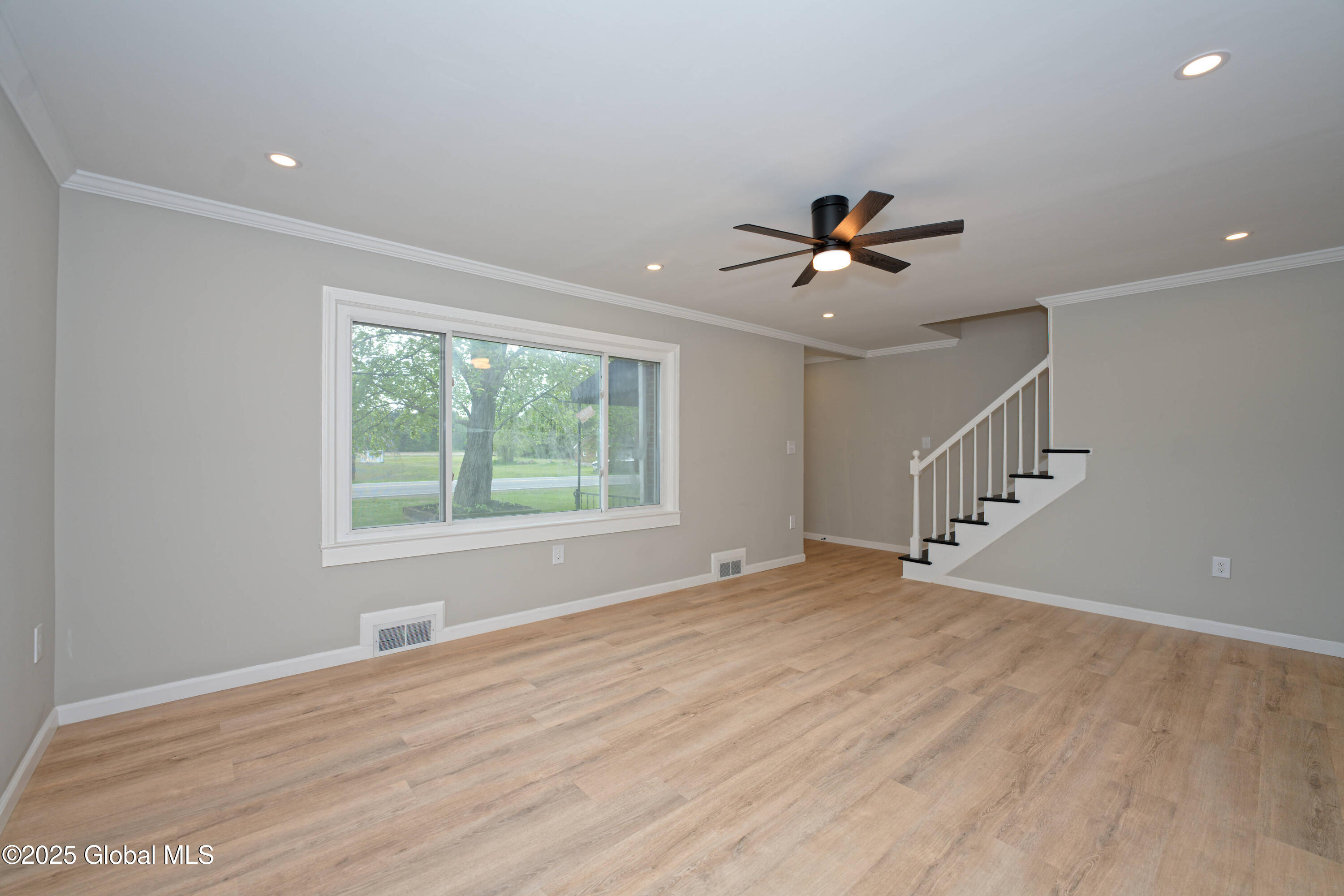 2775 Curry Road Guilderland, NY 12303 - Photo 6 of 46 1 Livingroom 4