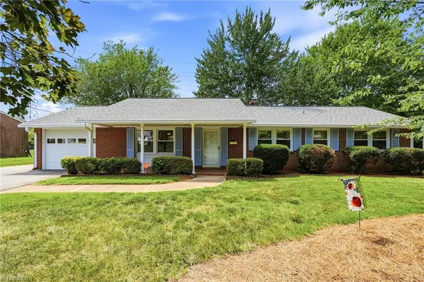 $329,900 | 112 Queensbury Road, Winston-Salem, NC 27104