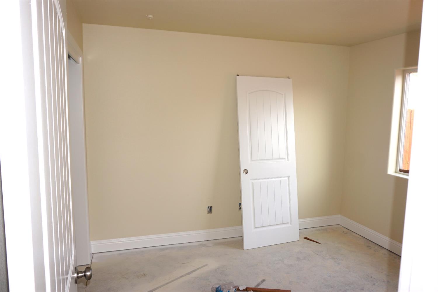 1023 Riverside Drive Madera, CA 93638 - Photo 7 of 11 Gallery Image 7