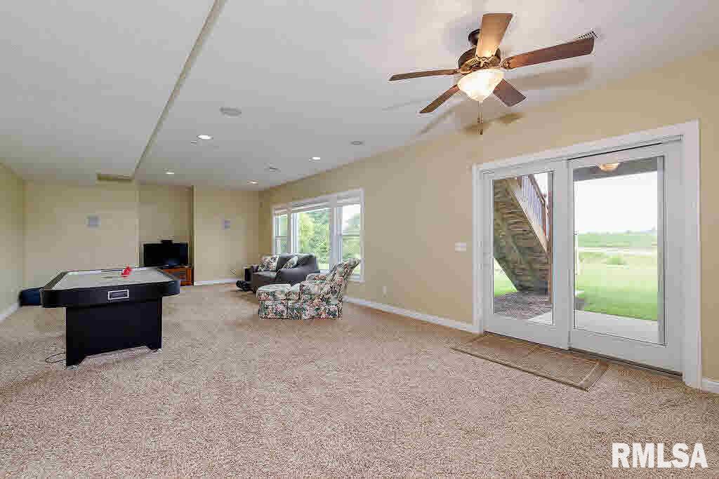 5827 Judge Road Bettendorf, IA 52722 - Photo 19 of 24 Gallery Image 19