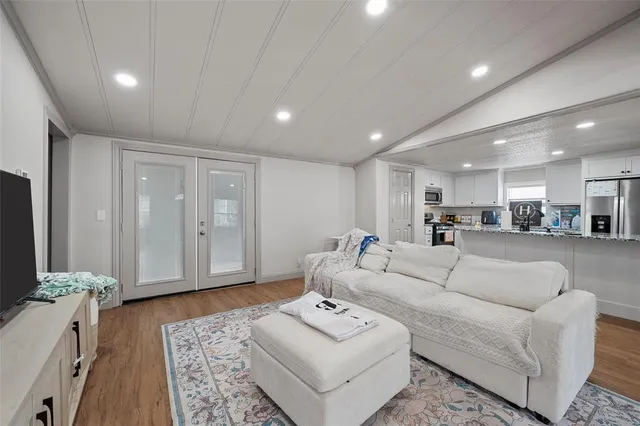 $189,000 | 210 West 9th Street, McGregor, TX 76657