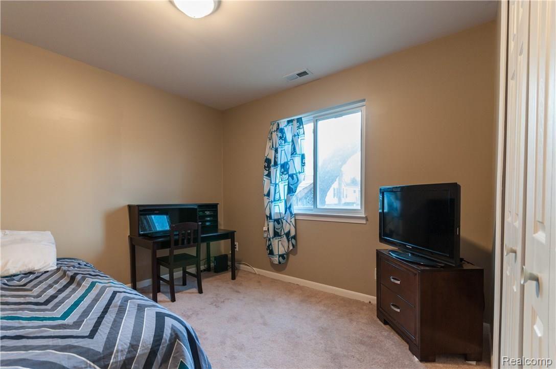 1028 Miller Road Lake Orion, MI 48362 - Photo 18 of 31 2nd Bedroom