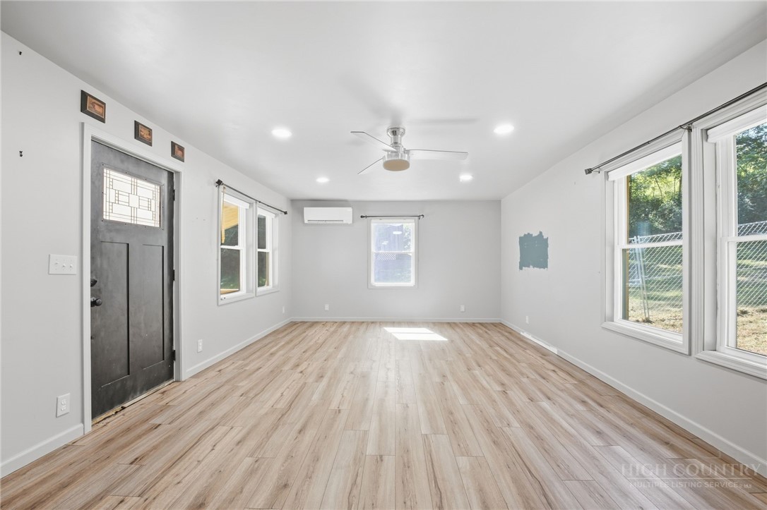325 Sawyers Road Warrensville, NC 28693 - Photo 3 of 33 Gallery Image 3