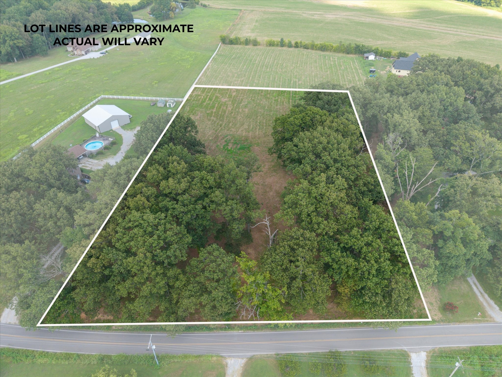 1 Dot Road Springfield, TN 37172 - Photo 1 of 11 a view of a tennis court