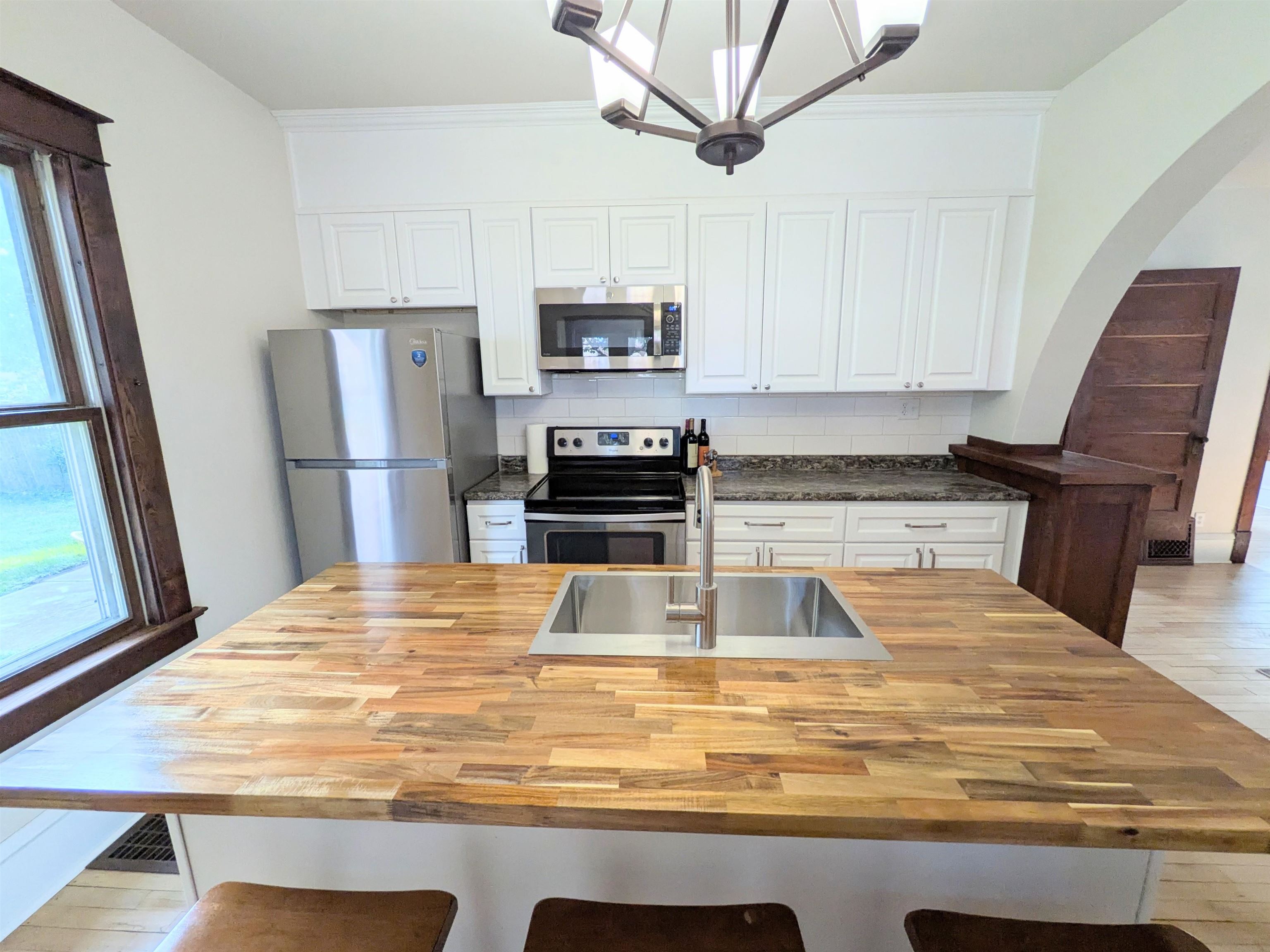 326 East Summer Street Appleton, WI 54911 - Photo 10 of 35 Gallery Image 10