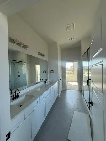 $3,600 | 1832 Noble Lane, Grand Prairie, TX 75052