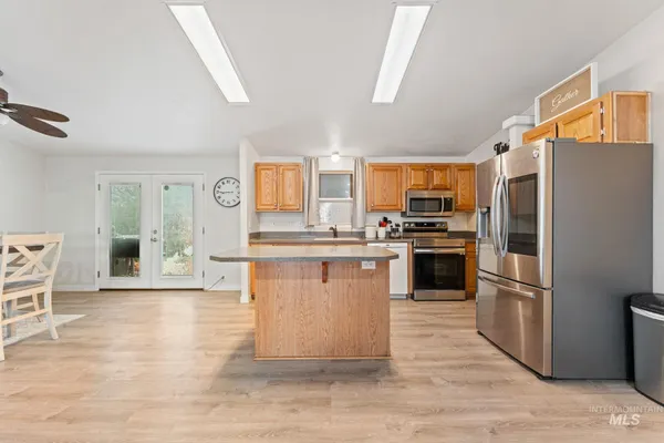 $450,000 | 508 Silver Beach Drive, Jerome, ID 83338
