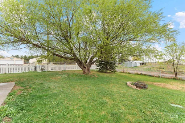 $450,000 | 508 Silver Beach Drive, Jerome, ID 83338