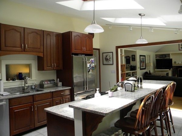 120 Thunder Road Sudbury, MA 01776 - Photo 8 of 29 Gallery Image 8