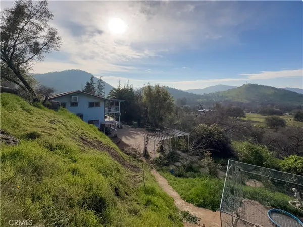 $400,000 | 38758 Aster Lane, Squaw Valley, CA 93675