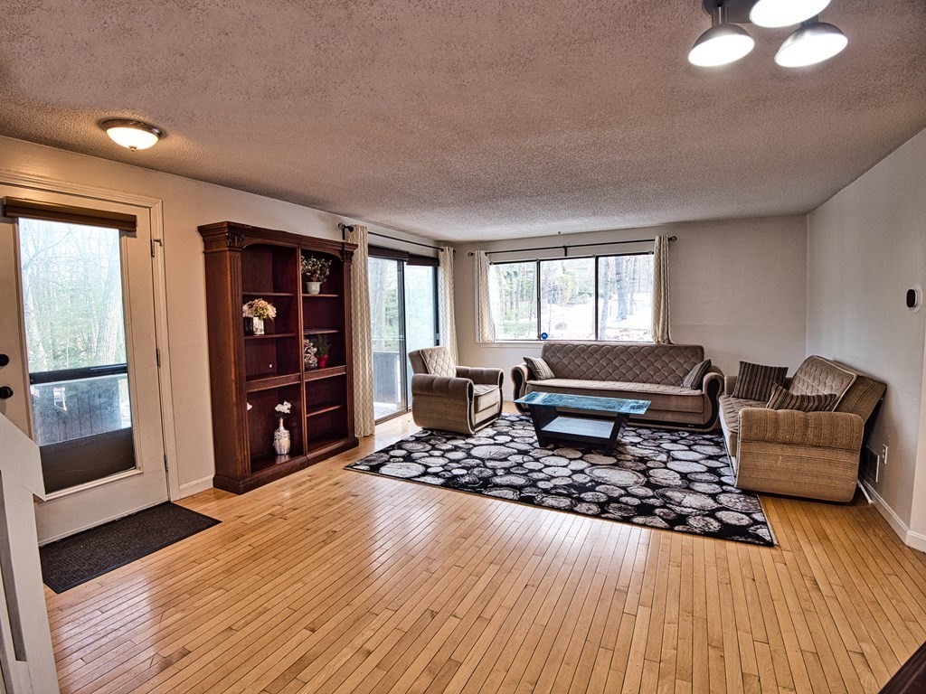 91 Mountain Gate Road, Unit 91 Ashland, MA 01721 - Photo 4 of 32 Gallery Image 4