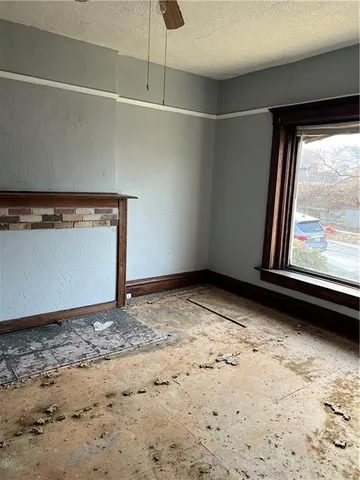 $170,000 | 2327 Park Avenue, Kansas City, MO 64127