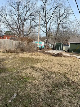 $170,000 | 2327 Park Avenue, Kansas City, MO 64127