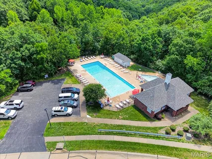 $465,000 | 347 Oak Park Village Drive, Wildwood, MO 63040