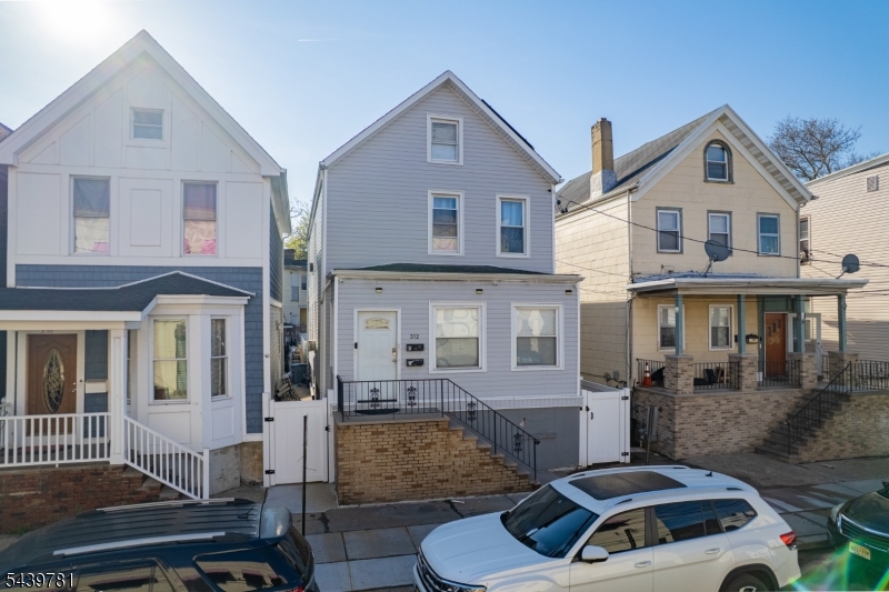 312 South Spring Street Elizabeth, NJ 07201 - Photo 1 of 24