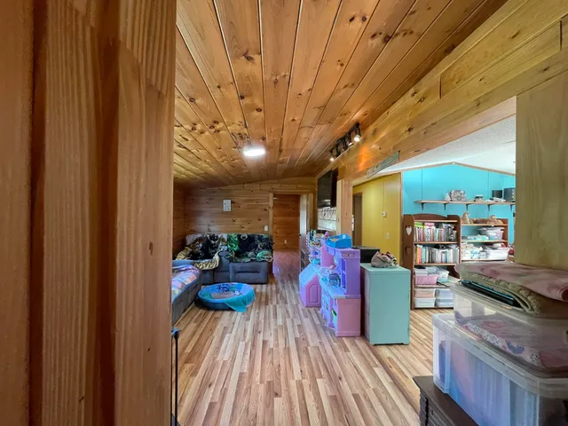 $275,000 | 19 Back Ashuelot Road, Winchester, NH 03441