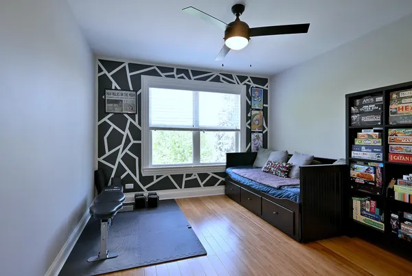 $350,000 | 967 Oak Ridge Boulevard, Elgin, IL 60120