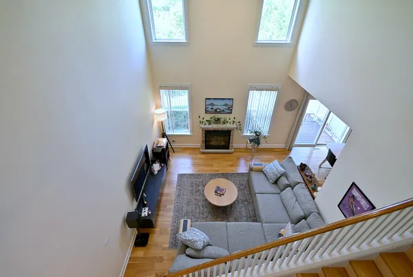 $350,000 | 967 Oak Ridge Boulevard, Elgin, IL 60120