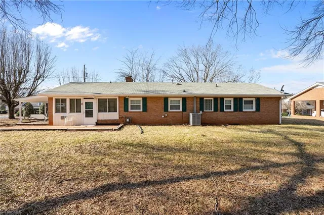 $255,000 | 3805 Littlebrook Drive, Clemmons, NC 27012